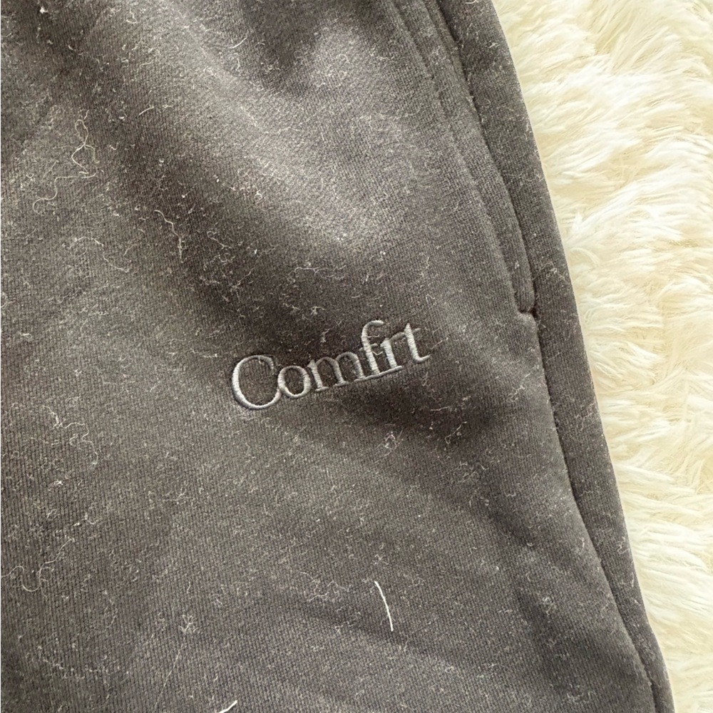 Comfrt Black Sweatpants - Picture 2 of 5